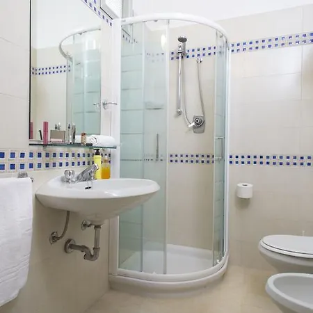 Titanus Hotel 3*